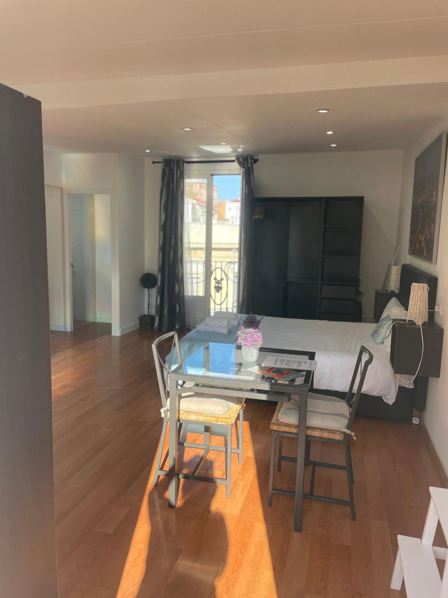 Apartamentos Barcelona - Iberia エクステリア 写真